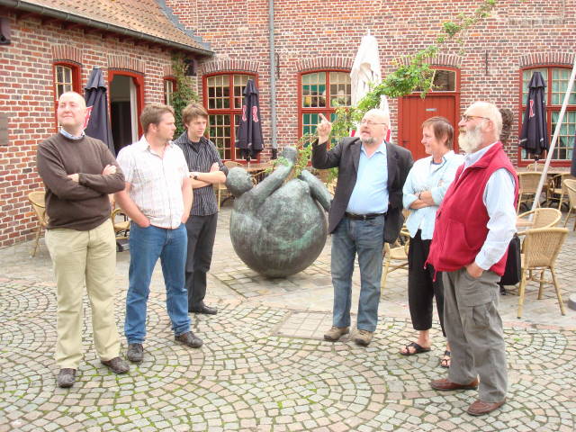 http://www.thamerken.be/images/uitstappoperinge08/2008%20002.jpg