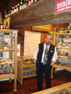 http://www.thamerken.be/images/wiltz07/2007juli%20008.jpg